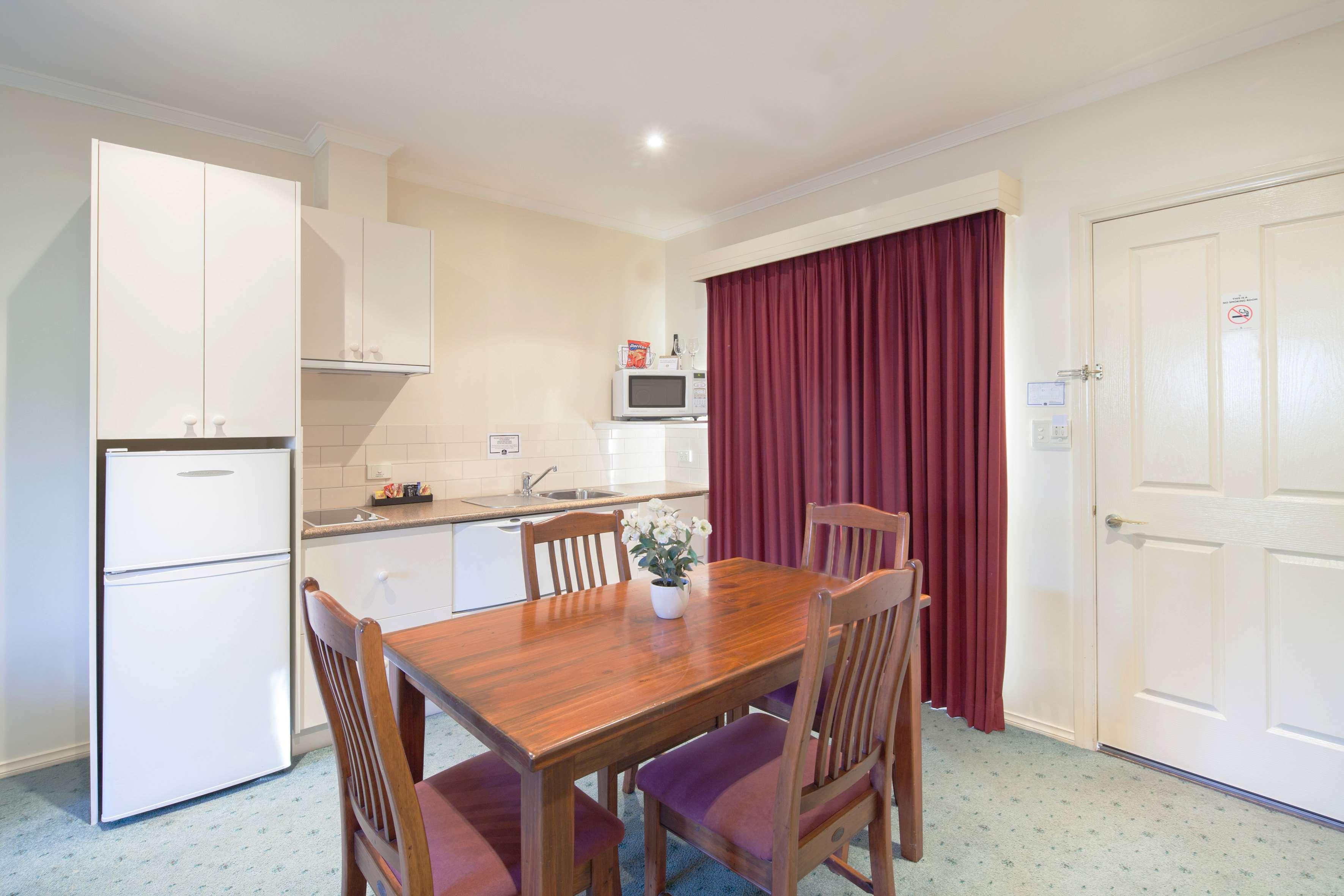 Best Western Crystal Inn Bendigo Exterior photo